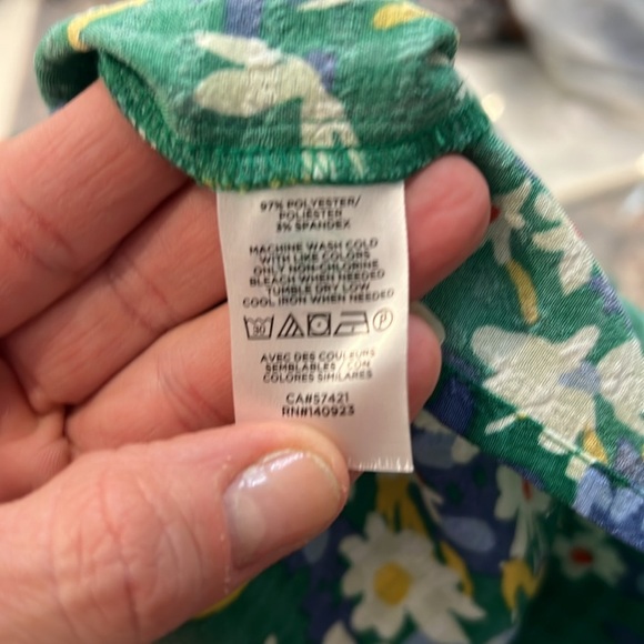 Loft Floral Green Women's Top size small. - Picture 10 of 10